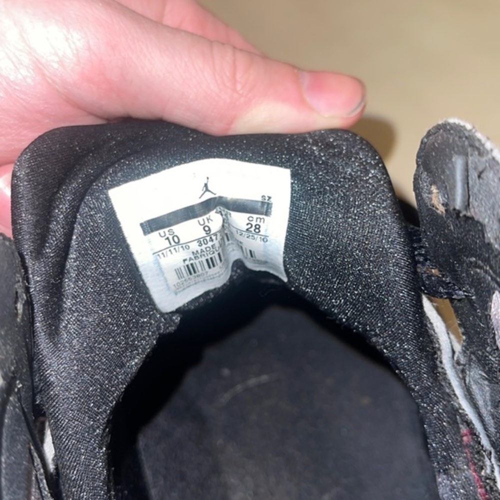 Jordan Bordeaux VII (2011) - Picture 5 of 10